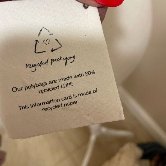 New Free People Leather Wade Leather Sling crossbody bag NWT
Magenta retai… - Picture 9 of 10